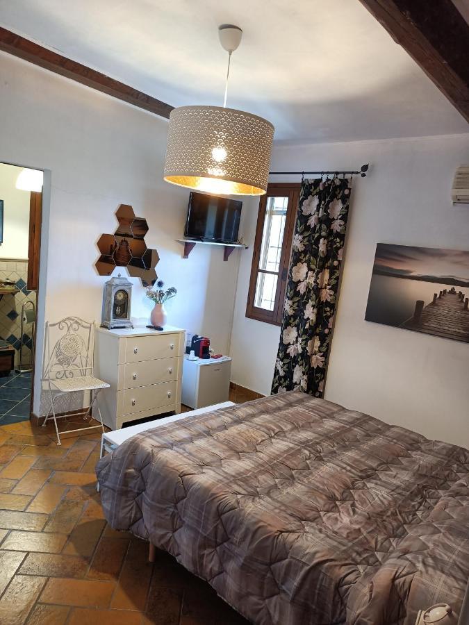 Bed and Breakfast Casale La Decima Будрио Экстерьер фото