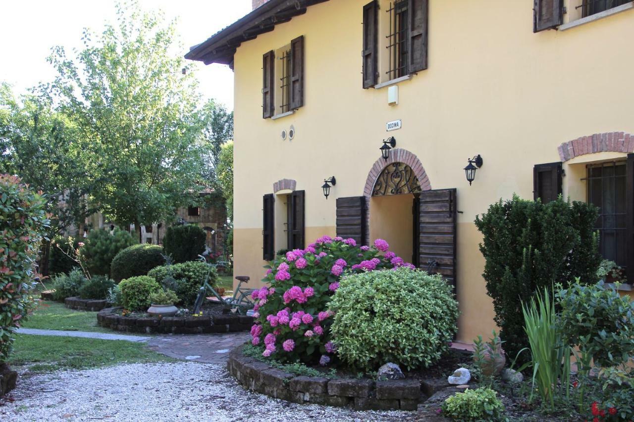 Bed and Breakfast Casale La Decima Будрио Экстерьер фото